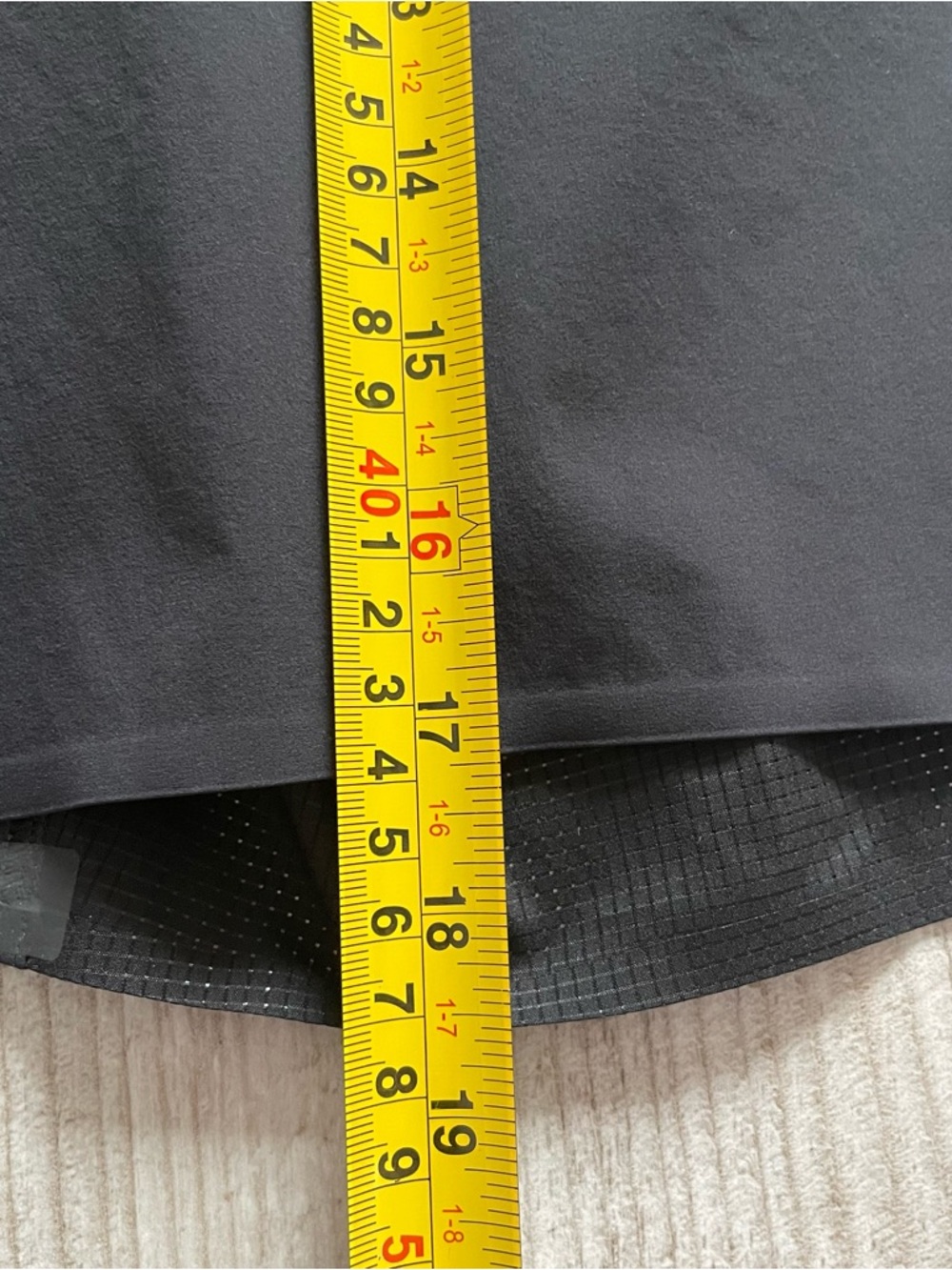 Run on Clouds Men’s Black Athletic Shorts with Built-in Underwear-L-Like New! - Picture 7 of 8